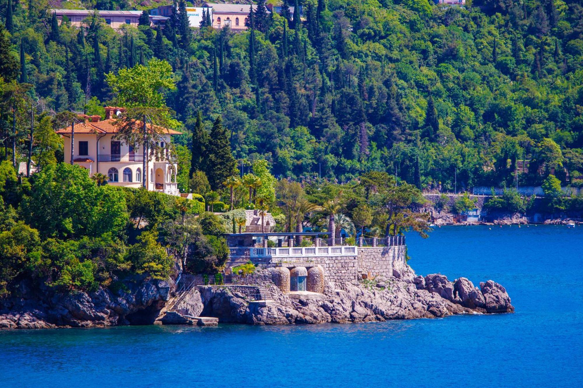 Villa Volos With Roof Terrace, Sea View, Free Private Parking Opatija Exterior foto