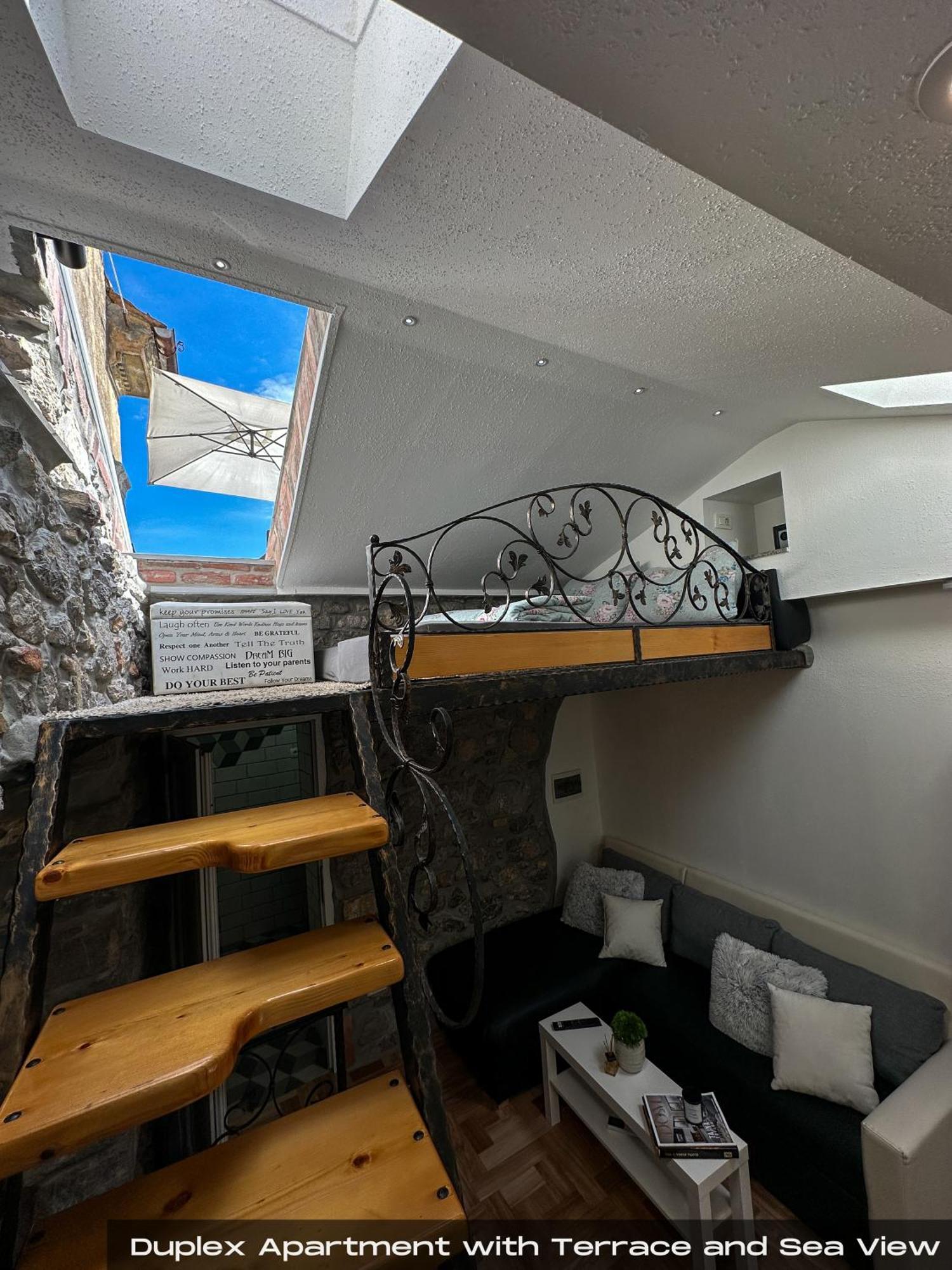 Villa Volos With Roof Terrace, Sea View, Free Private Parking Opatija Exterior foto